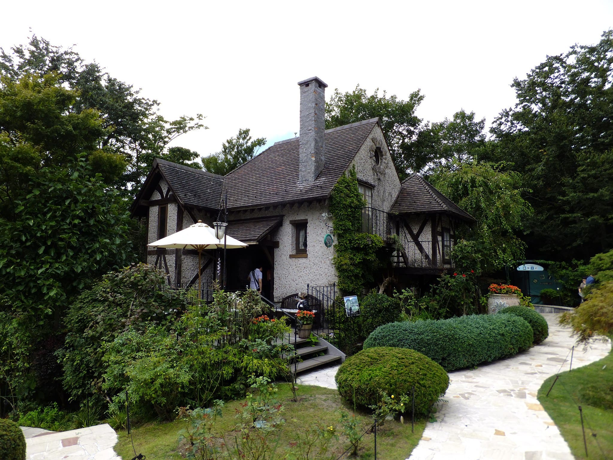 Hakone Glass no Mori